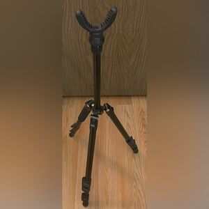 Koolehaoda Black Tripod Stand
